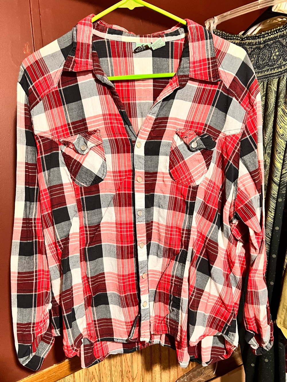 Red Plaid Pearl snap Shirt with Chest Pockets - Women's